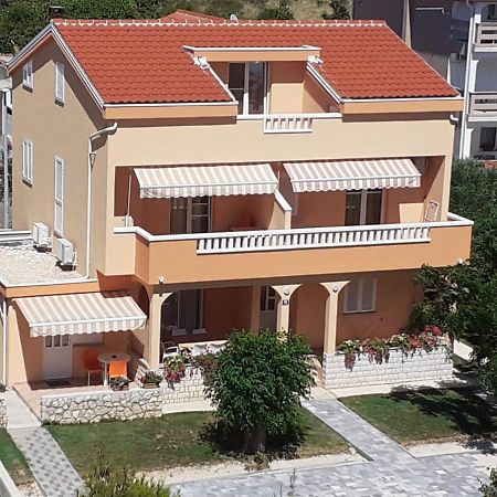 Apartmani Ruza Novalja Luaran gambar