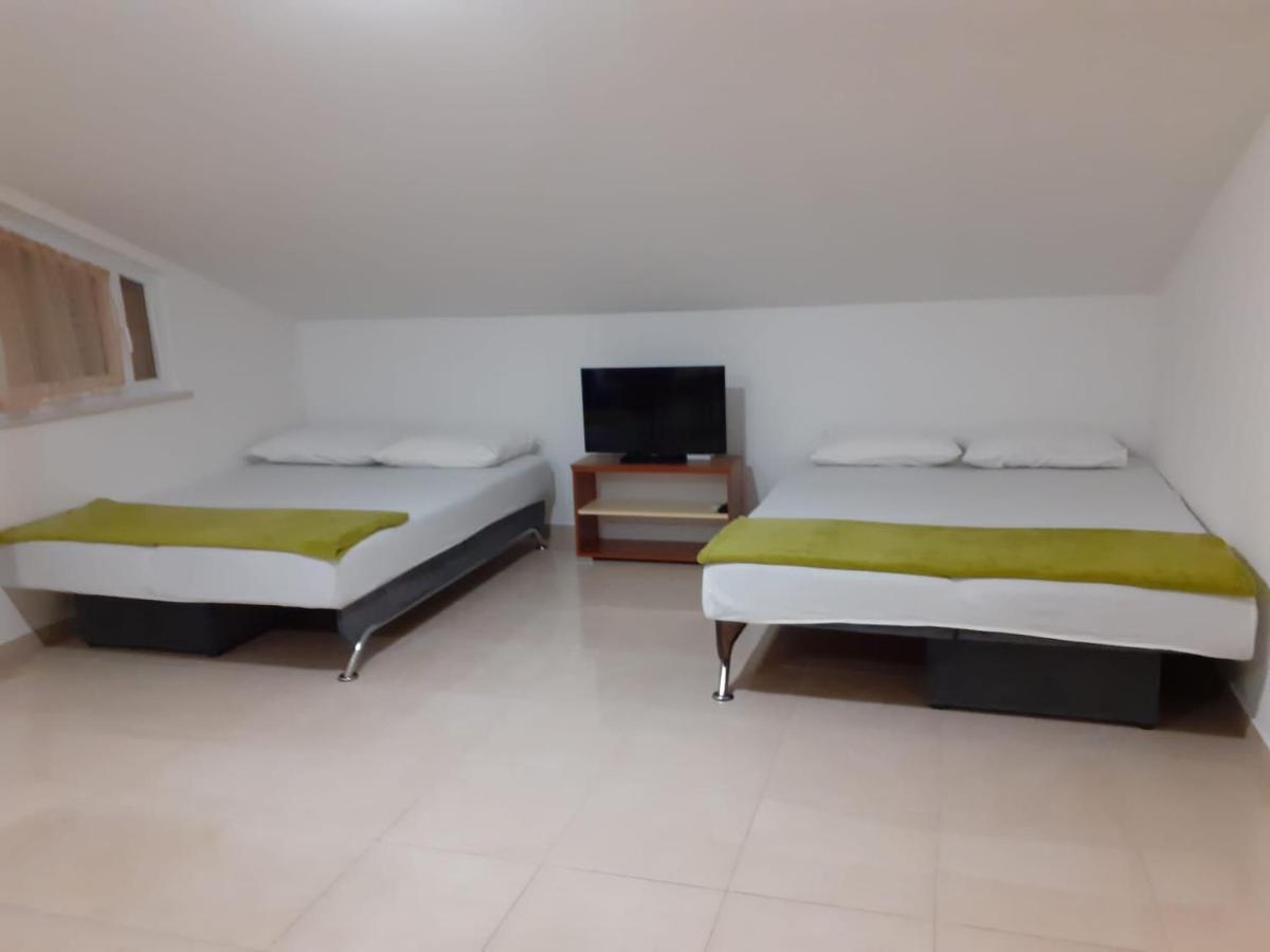 Apartmani Ruza Novalja Luaran gambar
