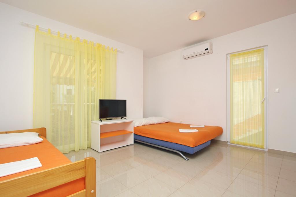 Apartmani Ruza Novalja Luaran gambar