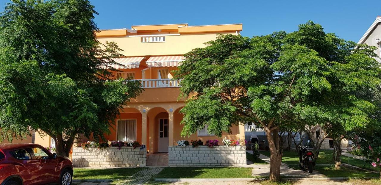 Apartmani Ruza Novalja Luaran gambar